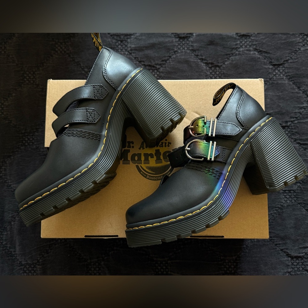 Dr. Martens "Evie" pump platform, Mary Jane's. Sz women's 7